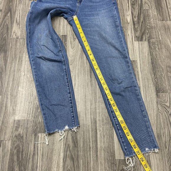 AMERICAN EAGLE Mom Skinny Leg Mid Rise Med Wash Blue Denim Jeans Women's Size 00 - Picture 11 of 12